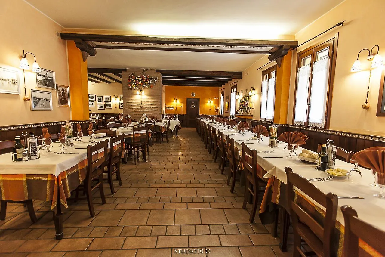 Locanda E Ristorante Da Renata Scardovari 0*,  Ιταλία